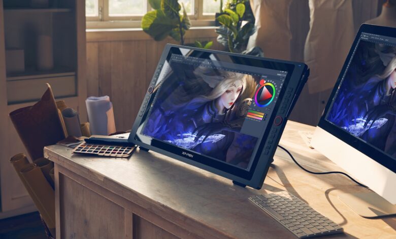 Digital art vs traditional art projects - drawing tablet pen display